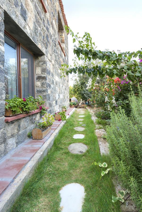 Karaburun Bahce Bed & Breakfast Екстериор снимка